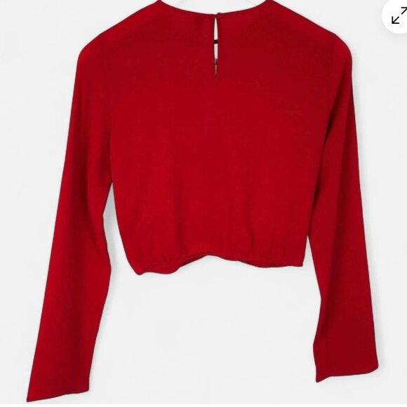 NWOT Red Cropped Twist Keyhole cutout v neckline Long Sleeve Blouse - Picture 6 of 6